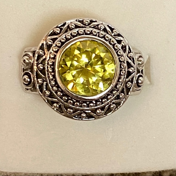 SOLD PL stamped green stone ring size 8 - Picture 2 of 3